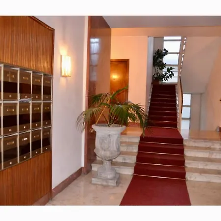 St.peter/vatican New Spacious 3bedrooms アパート *